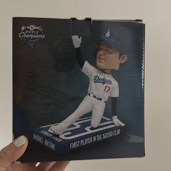 Shohei Otani 50/50 Bobblehead Collectible LA Dodgers SGA 5/15 New in Box - Picture 3 of 6